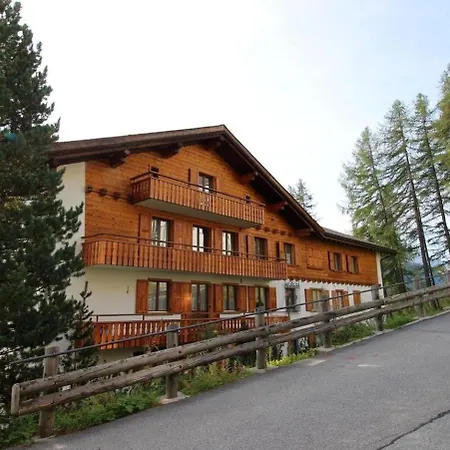 Apartament Paulette 14 *
